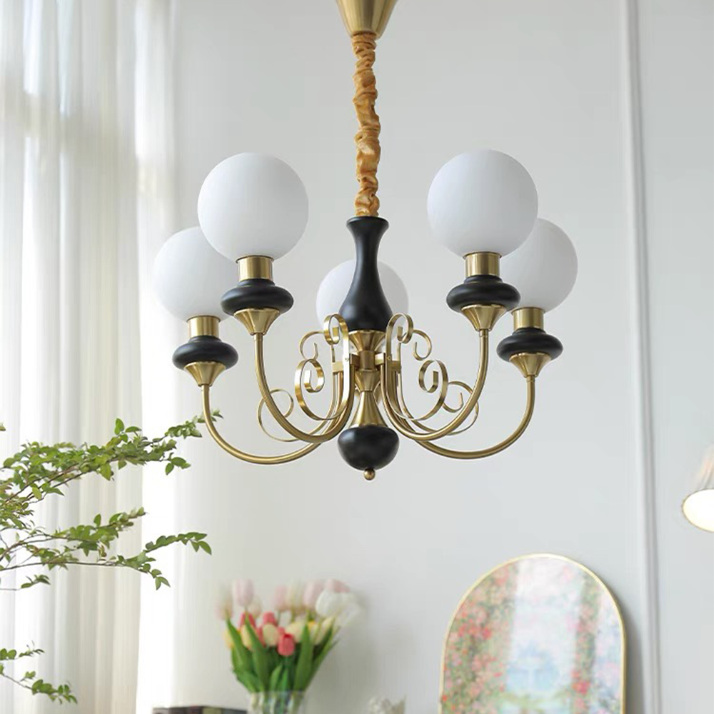 Elegante Leuchten - Kreativer Art Déco-Kronleuchter