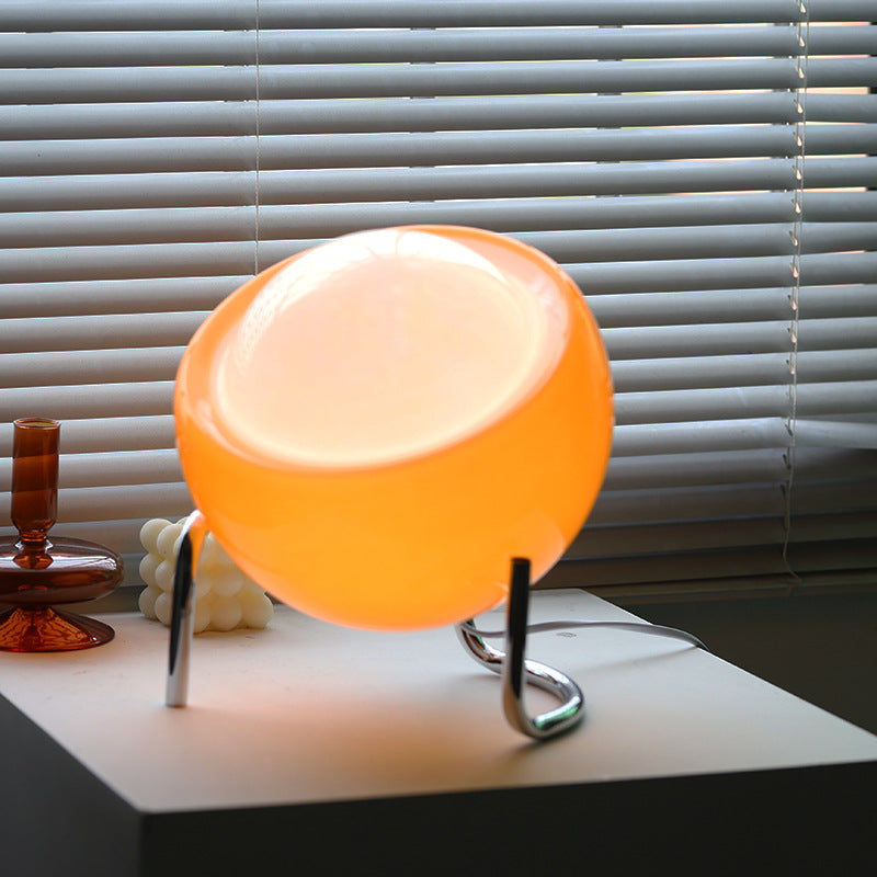 RetroSphere Tischlampe – Verleiht jedem Raum eine charmante und stilvolle Beleuchtung.