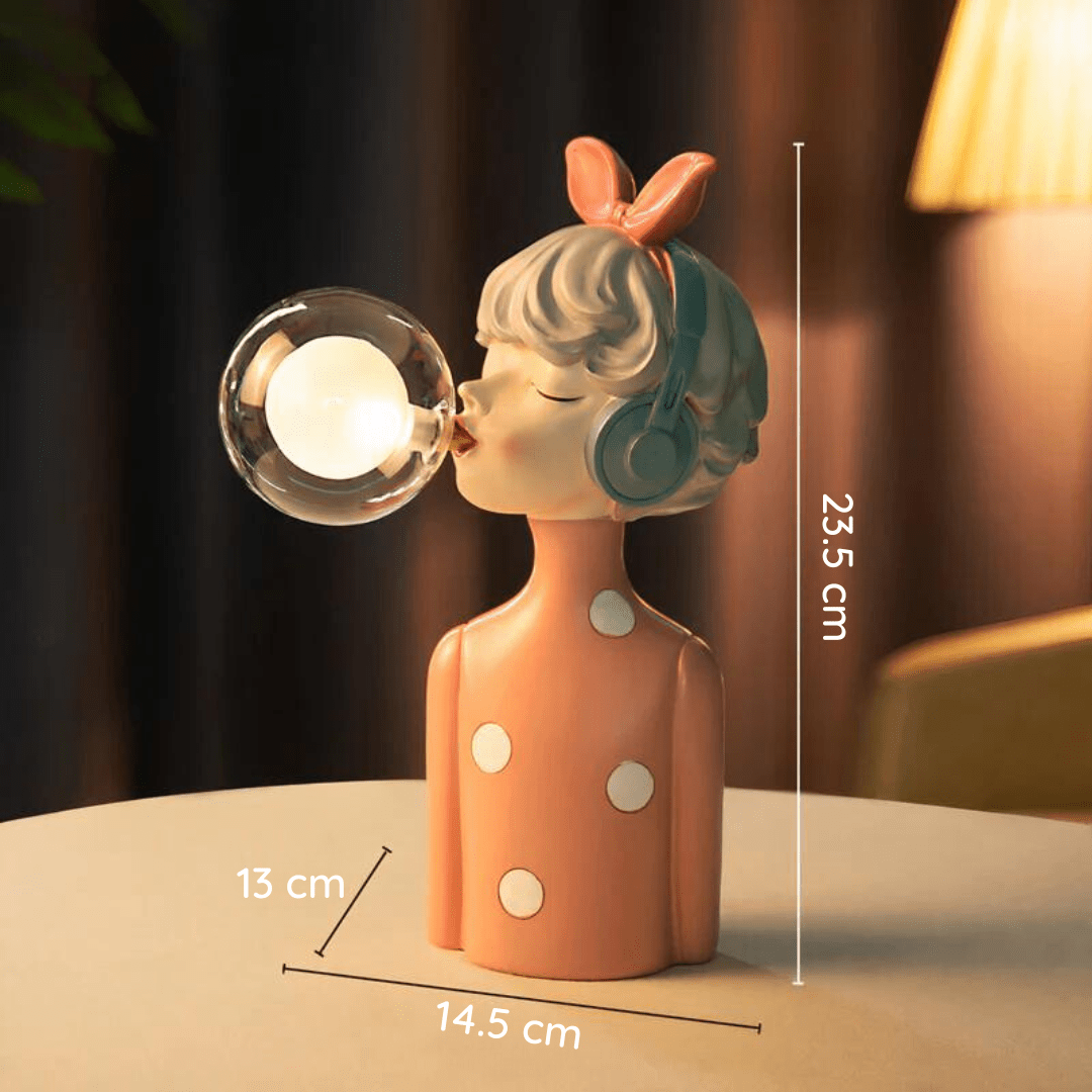 Dekorative ArtLume Tischlampe, inspiriert von künstlerischen Figuren.