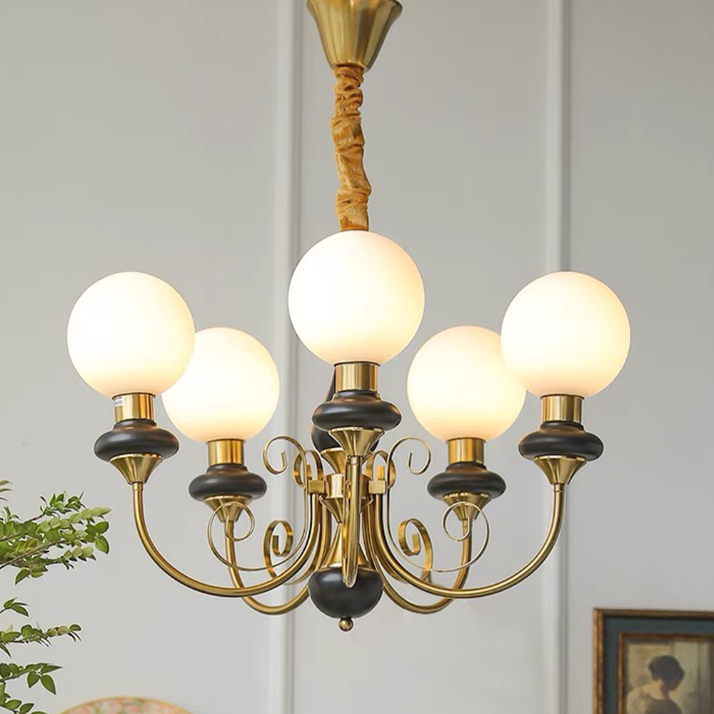 Elegante Leuchten - Kreativer Art Déco-Kronleuchter