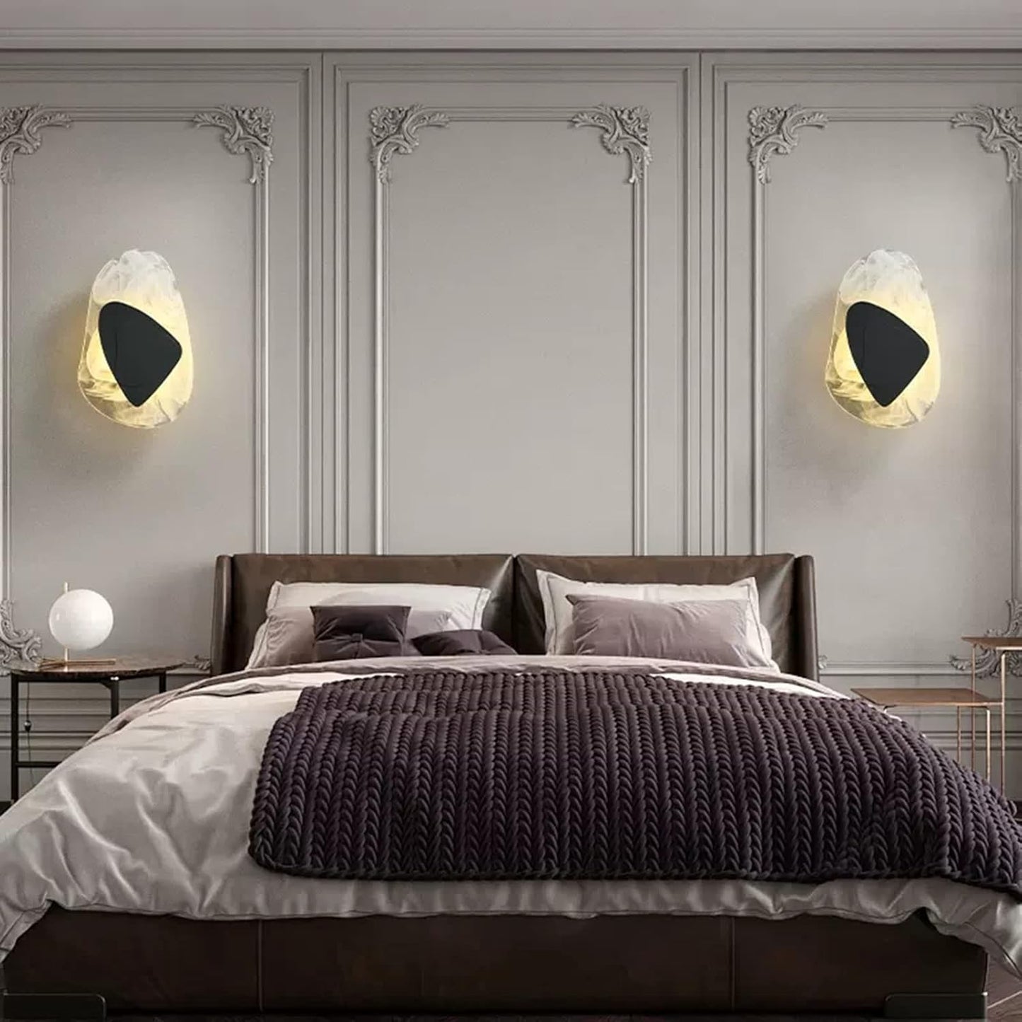 Wandleuchte Mit Kunstvollem Design von AuraLuxe – Zeitgemäß und funktional.