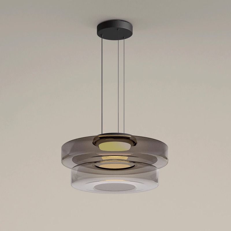 NordicGlow Hängeleuchte mit mehreren Ebenen für ein faszinierendes Lichtspiel.