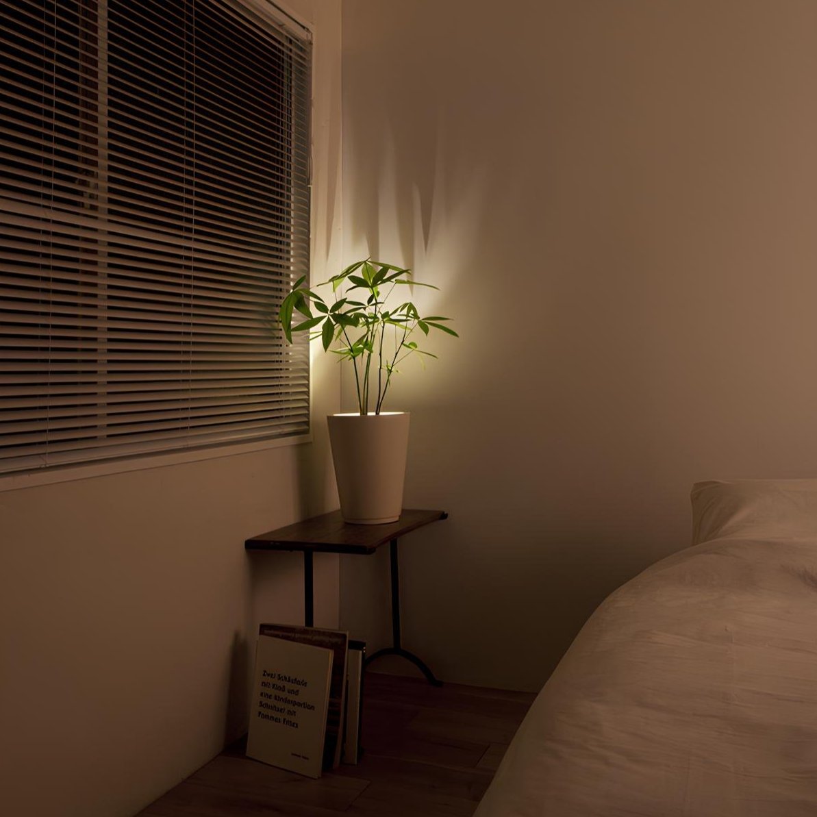 LuxBeam – LED-Strahler mit Fernbedienung für vielseitige Beleuchtung