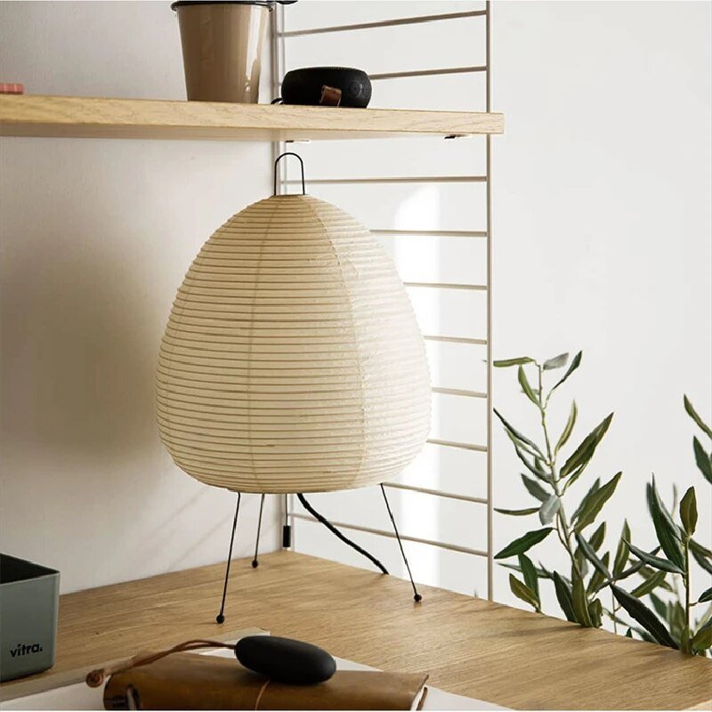 ZenLight Tischlampe – ideal für Schlafzimmer oder ruhige Rückzugsorte.