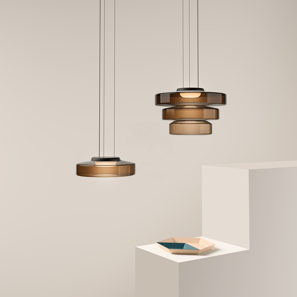 NordicGlow Hängeleuchte perfekt für Wohnzimmer, Essbereiche oder Lounges.