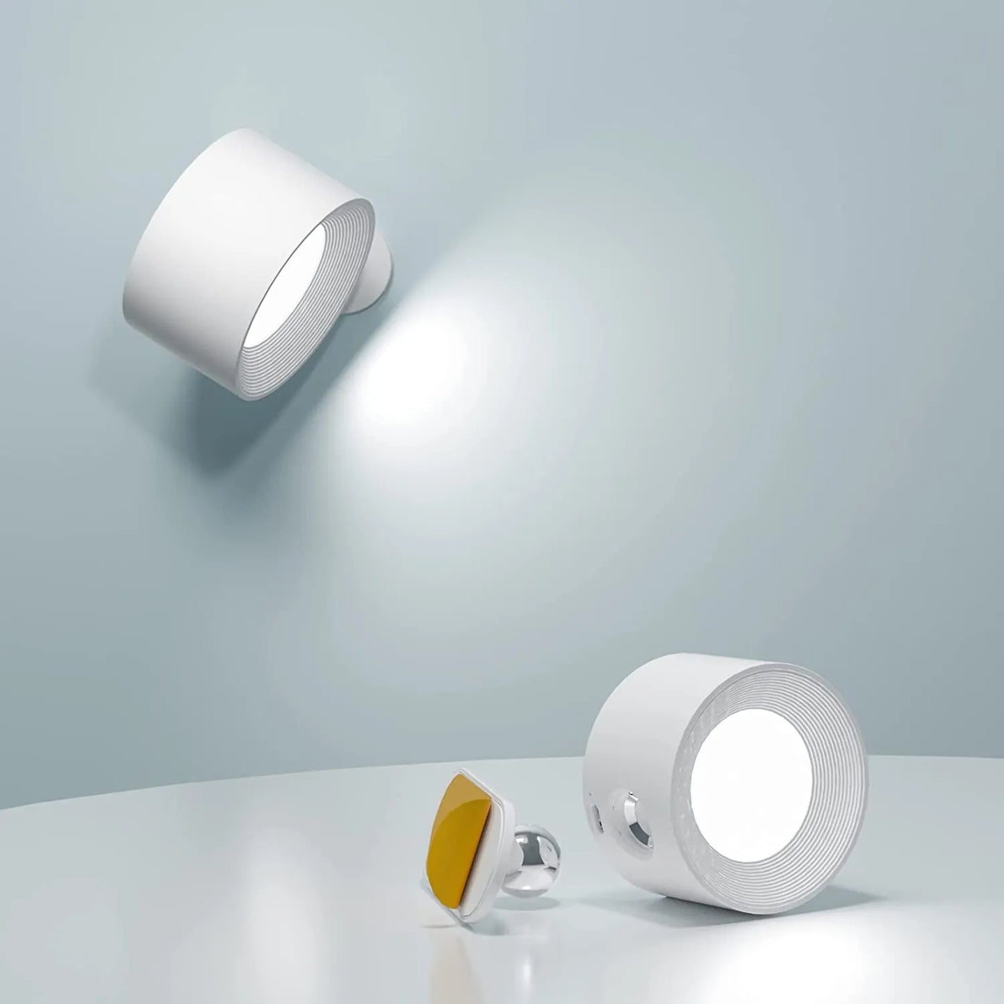 SimpleGlow LED-Wandlampe für eine moderne und dezente Beleuchtungslösung.