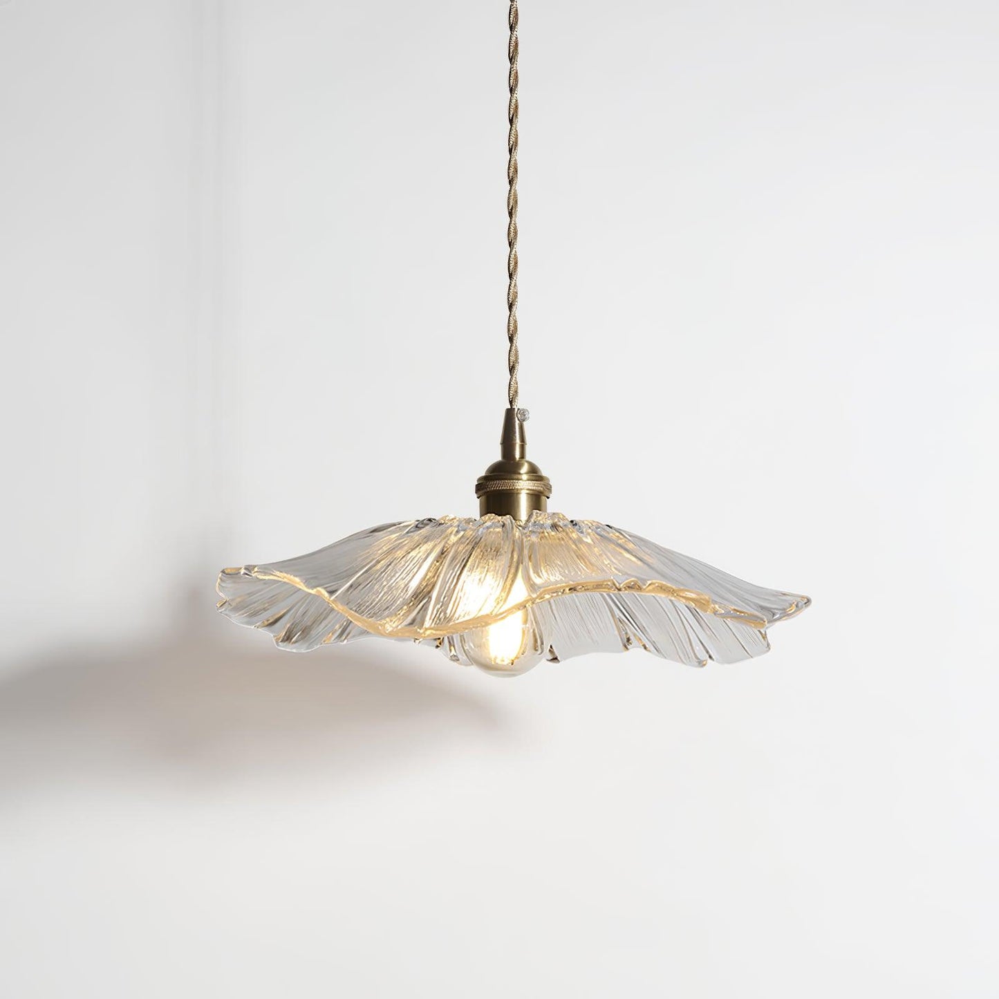 SternenLicht Hängeleuchte Stilvolles Design – moderne Hängeleuchte mit funkelnden Sternenlicht-Elementen für stilvolle Innenräume.
