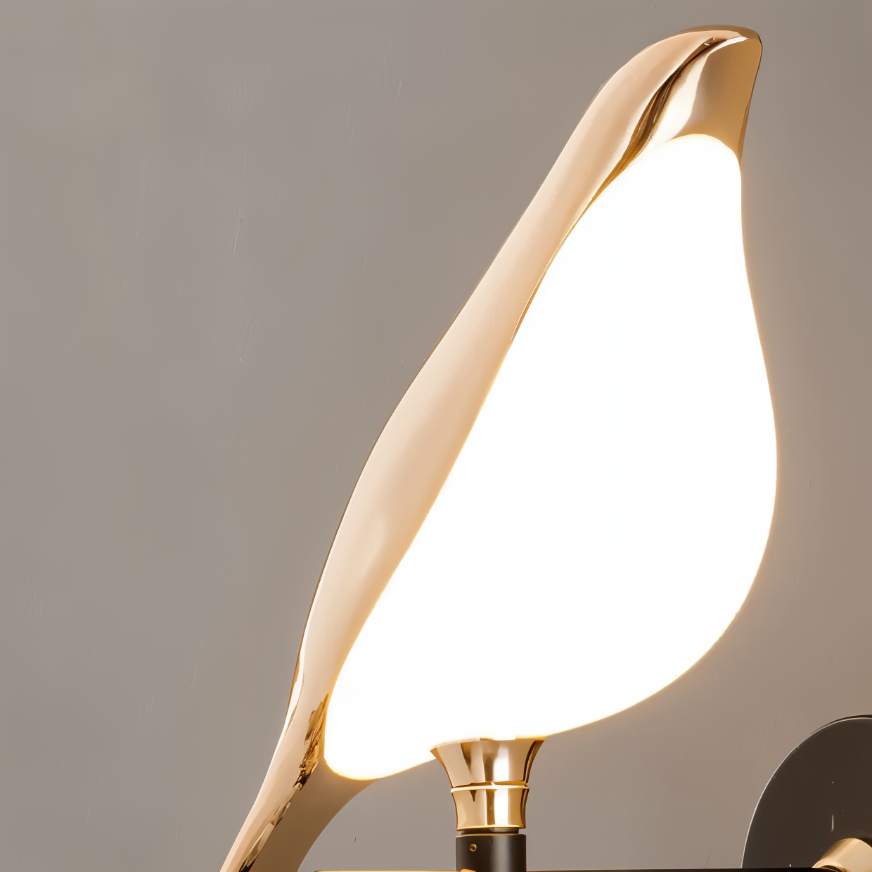 LumeBird – dekorative Vogel-Wandleuchte für ein harmonisches Wohnambiente.