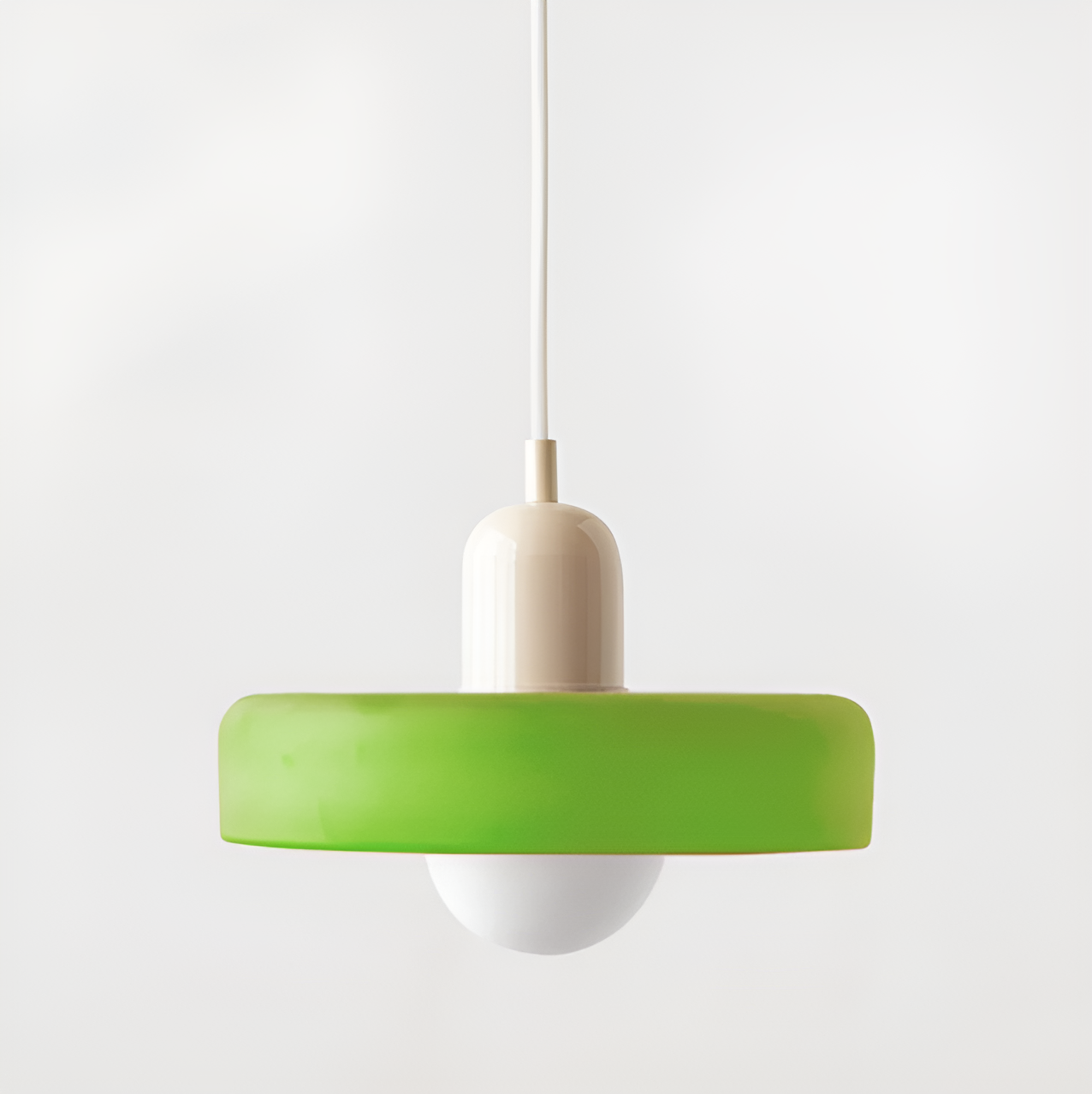 Verwandeln Sie Ihre Räume mit den modernen LumiArt Pendelleuchten.