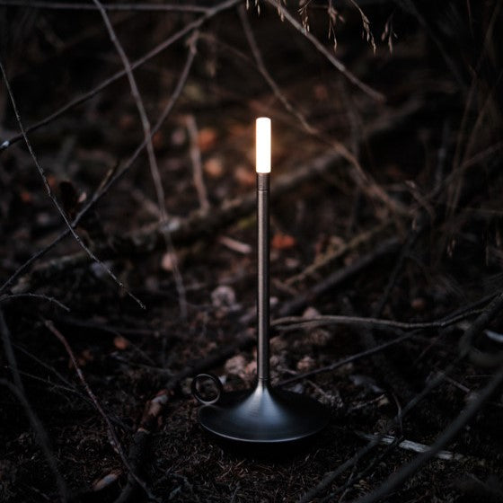 Tischlampe KerzenGlanz Elegante Kerzenform – hochwertige Tischlampe mit eleganter Kerzenform von KerzenGlanz für eine gemütliche Atmosphäre.