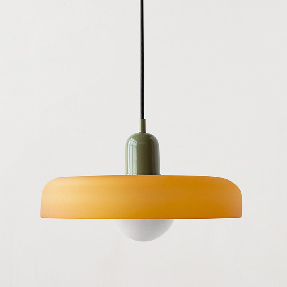 Farbige Eleganz und Retro-Stil mit der ColorLuxe Hängeleuchte.