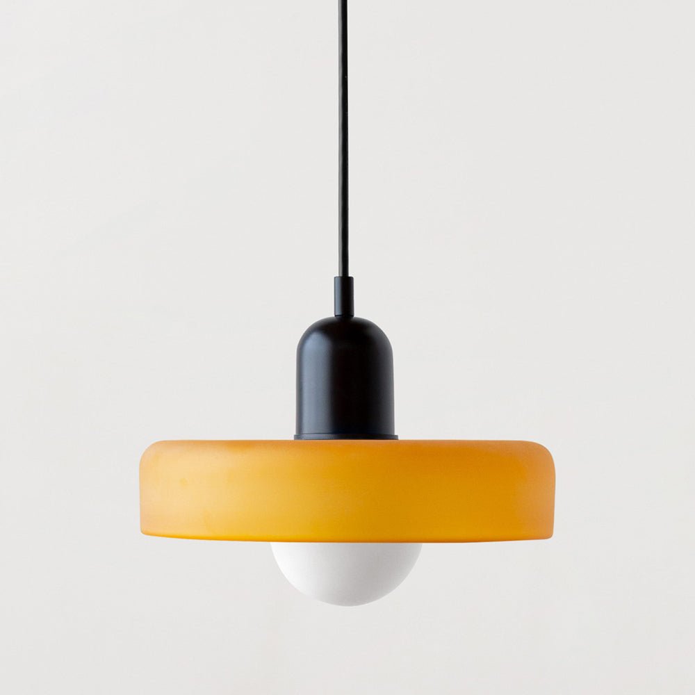 ColorLuxe Hängeleuchte, die in jedem Raum für ein Design-Highlight sorgt.