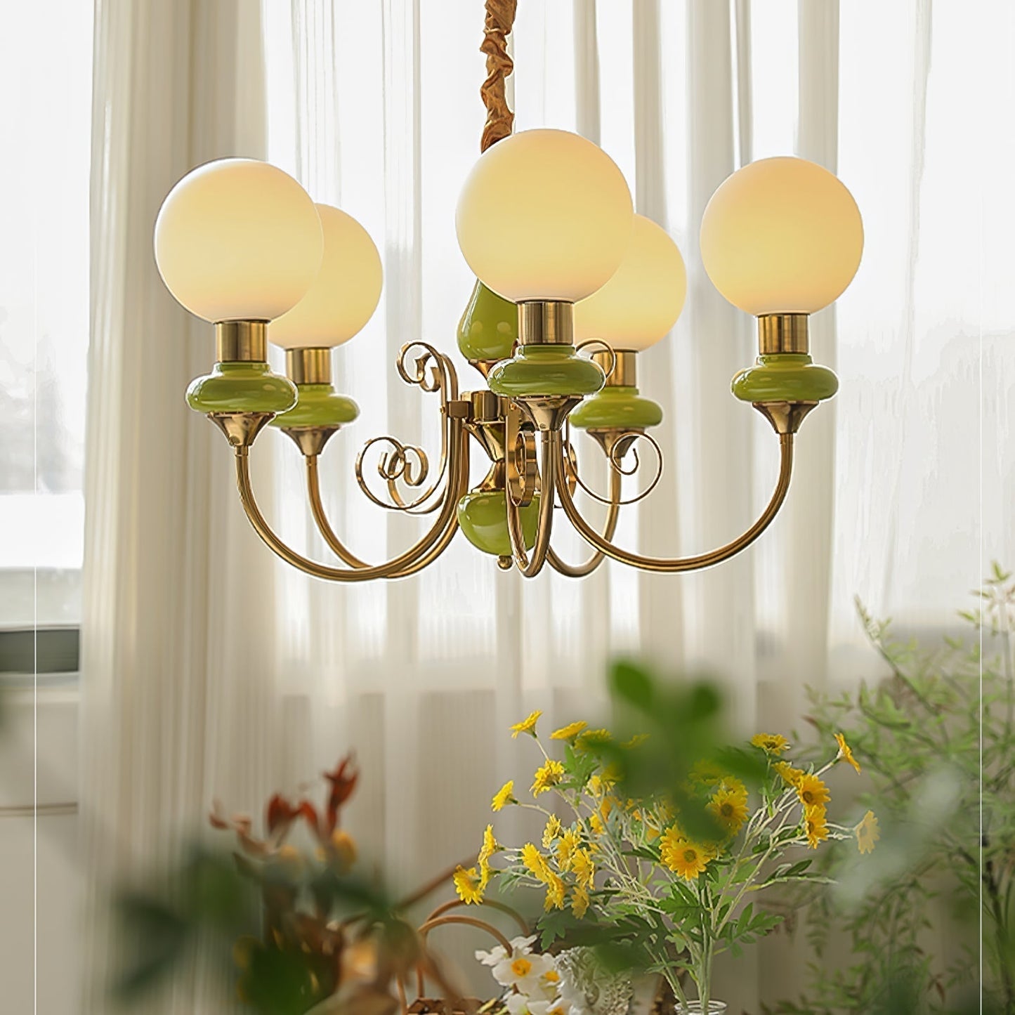 Elegante Leuchten - Kreativer Art Déco-Kronleuchter