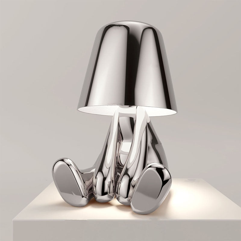 Reflecto Tischlampe mit einzigartigem und futuristischem Look.