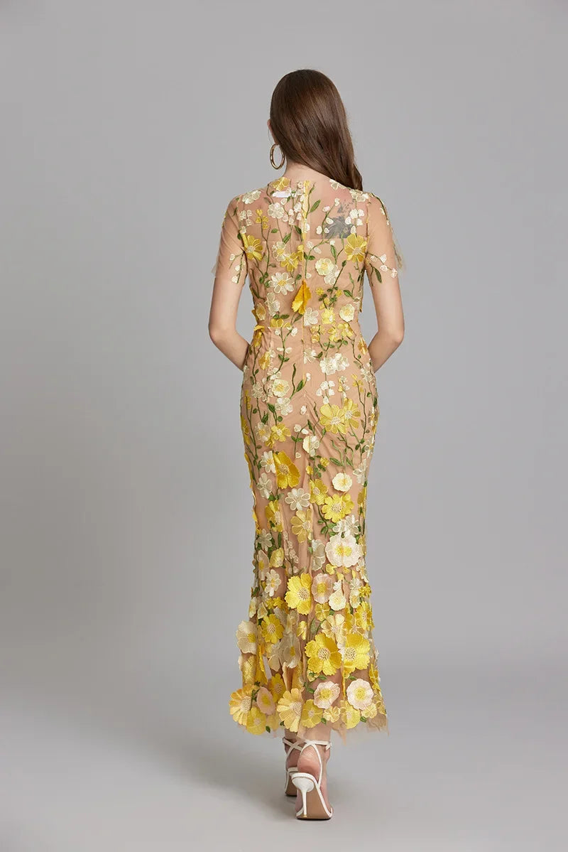 Stilvolles Sommerkleid Mit Blumenmuster Für Damen | Midi