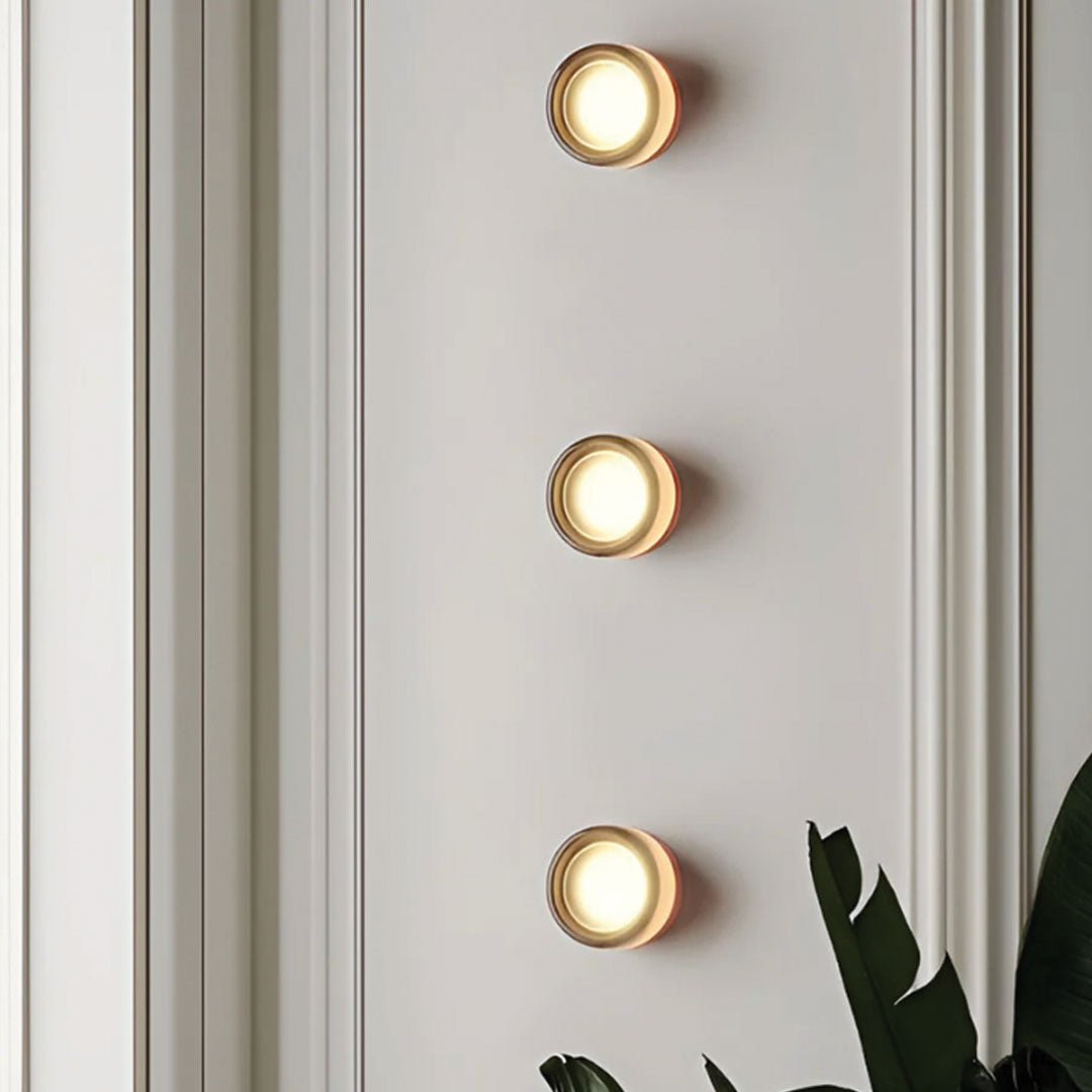 Stilvolle GlowArt Wandlampen zur Ergänzung moderner Inneneinrichtungen.