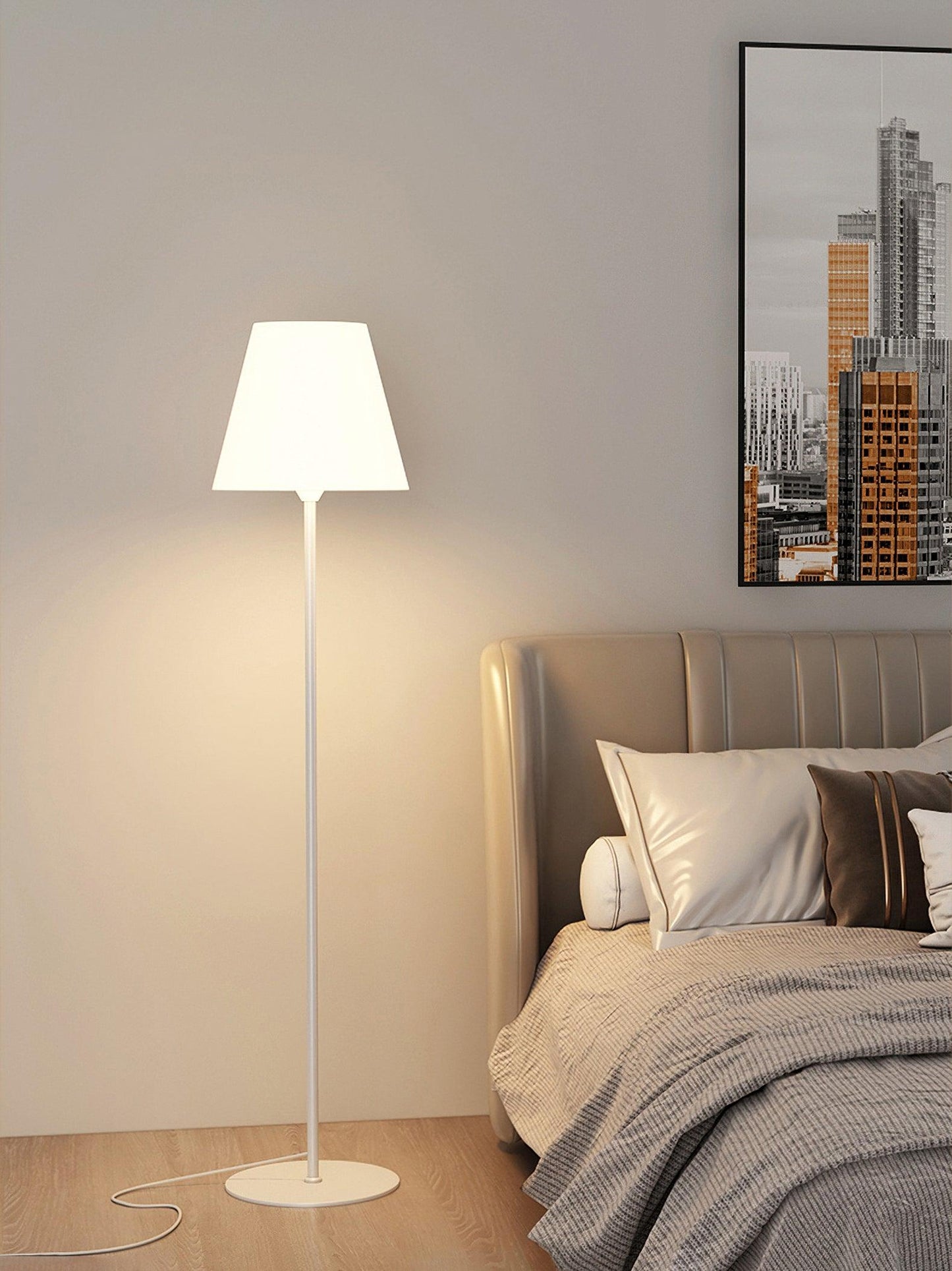 Ward - Minimalistische Stehleuchte mit modernem Design
