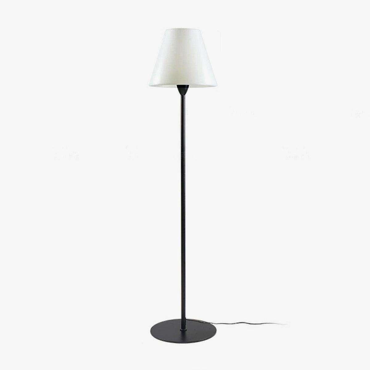 Ward - Minimalistische Stehleuchte mit modernem Design