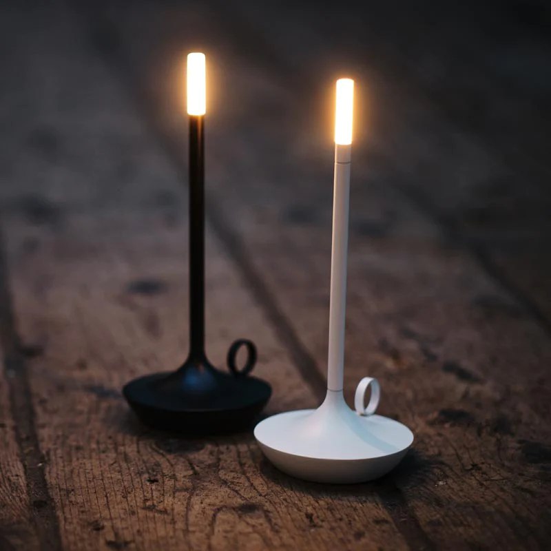 Tischlampe Elegante Kerzenform KerzenGlanz – moderne Tischlampe mit eleganter Kerzenform von KerzenGlanz für ein harmonisches Ambiente.