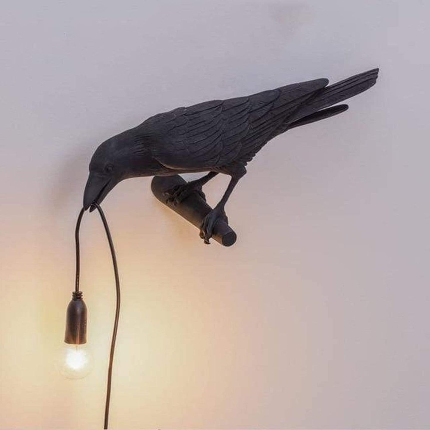 GlowRaven Tischlampe Home Decor Mit Skulpturalem Design Ist Perfekt Für Stilvolle Und Dekorative Beleuchtung.