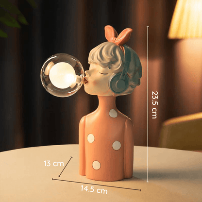 Dekorative ArtLume Tischlampe, inspiriert von künstlerischen Figuren.