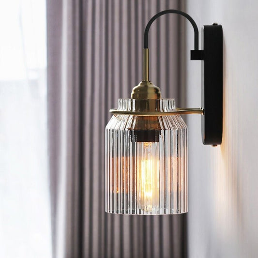 VintageGlow Wandleuchte mit elegantem und zeitlosem Design.