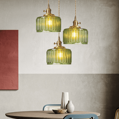 Retro-inspirierte GlasLicht Hängeleuchte für ein zeitloses Ambiente.