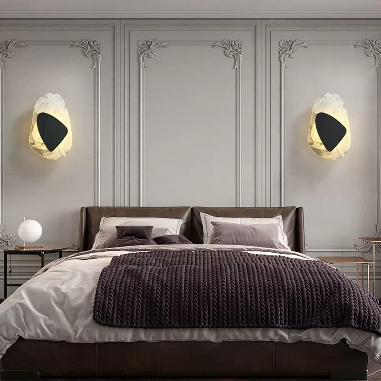 Wandleuchte Mit Kunstvollem Design von AuraLuxe – Zeitgemäß und funktional.