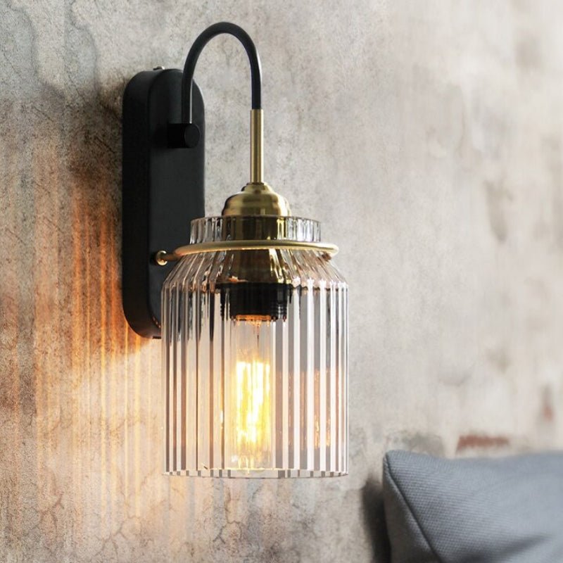 VintageGlow Wandleuchte für eine stilvolle und funktionale Raumgestaltung.