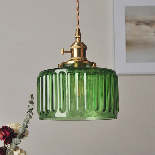 GlasLicht Hängeleuchte im grünen Retro-Design für stilvolle Räume.