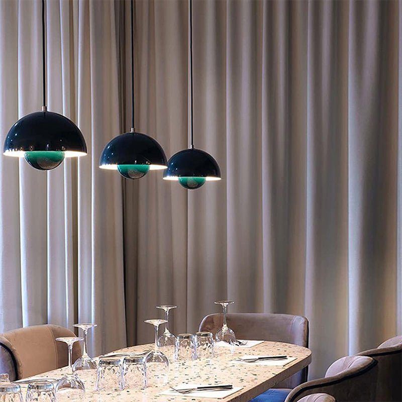 Hängeleuchte BrightAura, die mit minimalistischem Stil begeistert.