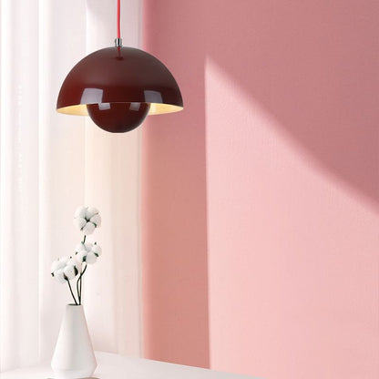 Zeitgemäße Eleganz mit der BrightAura Hängeleuchte für stilvolle Beleuchtung.