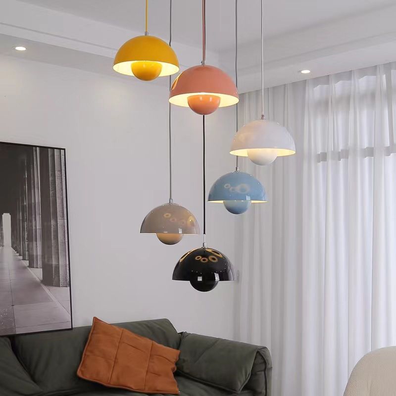 Modernes Design mit der BrightAura Hängeleuchte für Ihren Wohnraum.