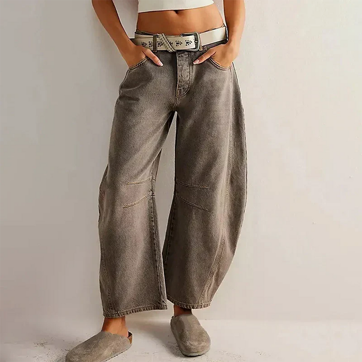Bequeme Jeans mit weitem Bein und modernem Schnitt.