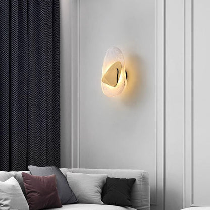 Moderne Wandleuchte AuraLuxe – Ideal für Wohnräume, Flure oder Schlafzimmer.