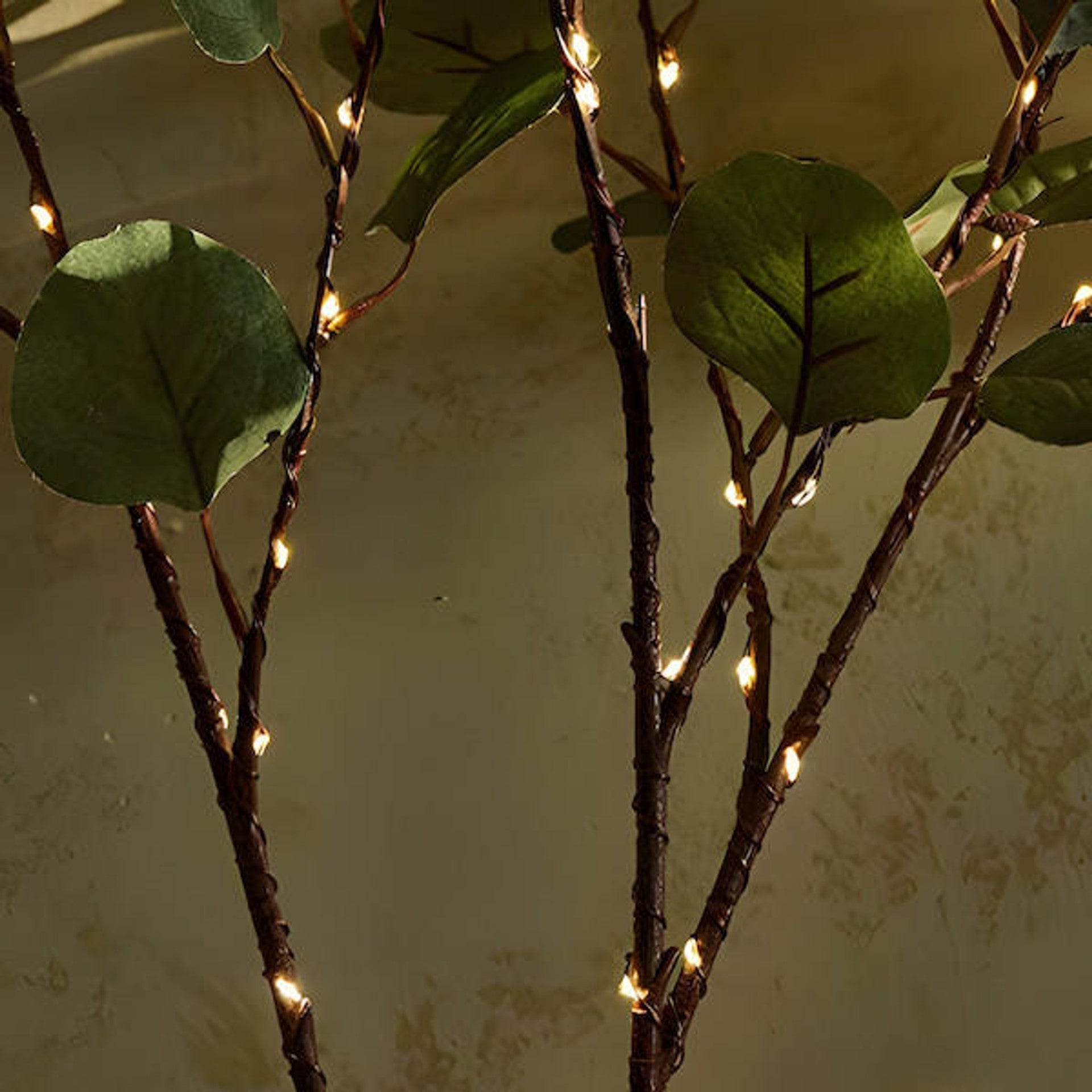 Dekorative Nordicalux Zweiglichter mit natürlichem Flair für gemütliche Räume.