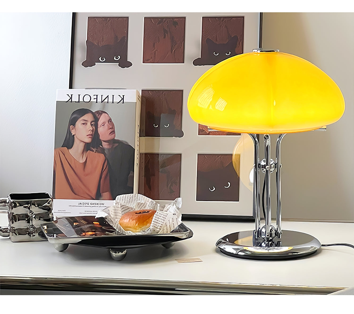 Tischleuchte AmberLume, die durch ihr Glasdesign und Stil besticht.