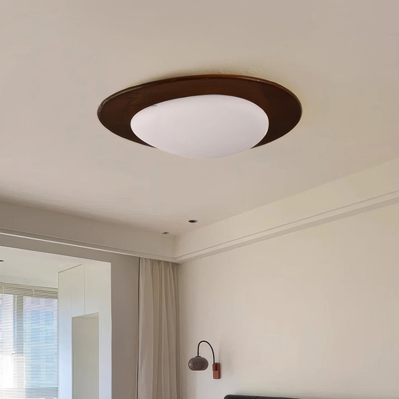 Hochwertige Pebble Glow Loftlampe mit einzigartigem dekorativem Design.

