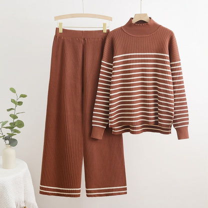 Marielle | Damen Oversized Rollkragenpullover & Weite Streifenhose | Dunkelpink