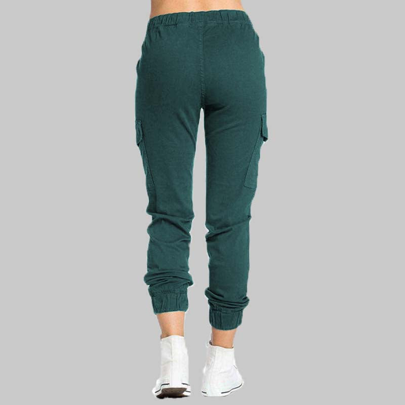 Perfekte Mischung aus Streetwear und Funktionalität.