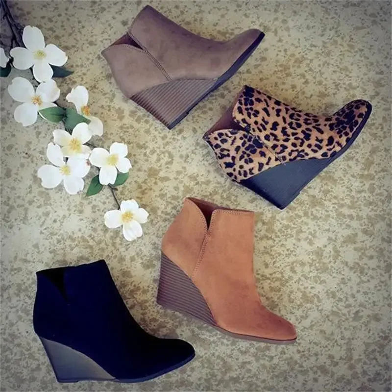 Damen Keil Stiefel | Stilvoll