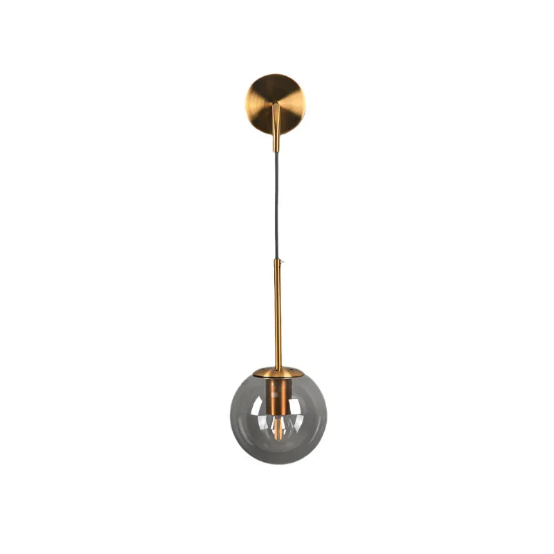 SphereGlow – zeitlose Wandbeleuchtung mit kreativem Kugel-Design.