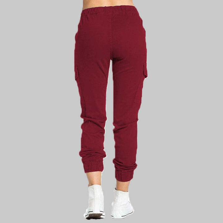 Rückansicht der Hose mit einem bequemen, elastischen Bund.
