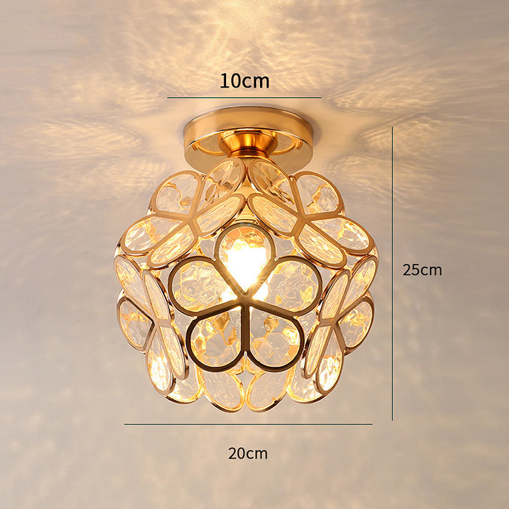 CrystalBloom Deckenleuchte für eine harmonische und luxuriöse Raumatmosphäre.
