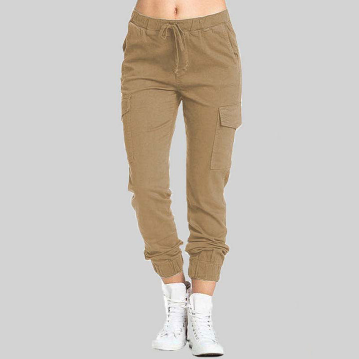 Casual Streetwear-Look mit bequemer Joggerhose.