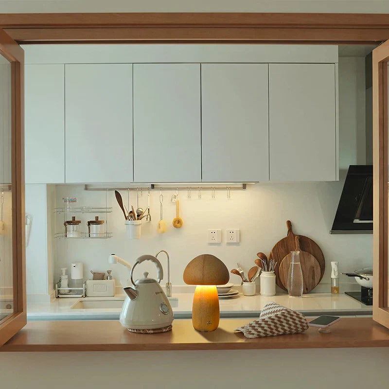 Natürliche Eleganz mit der WoodGlow Pilzförmigen LED-Lampe – Ideal für jedes Interieur.