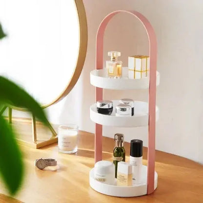 Organizer mit modernem Design, gefüllt mit Beauty-Produkten.
