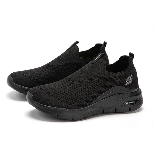 Bequeme Freizeitschuhe mit flexibler Passform.