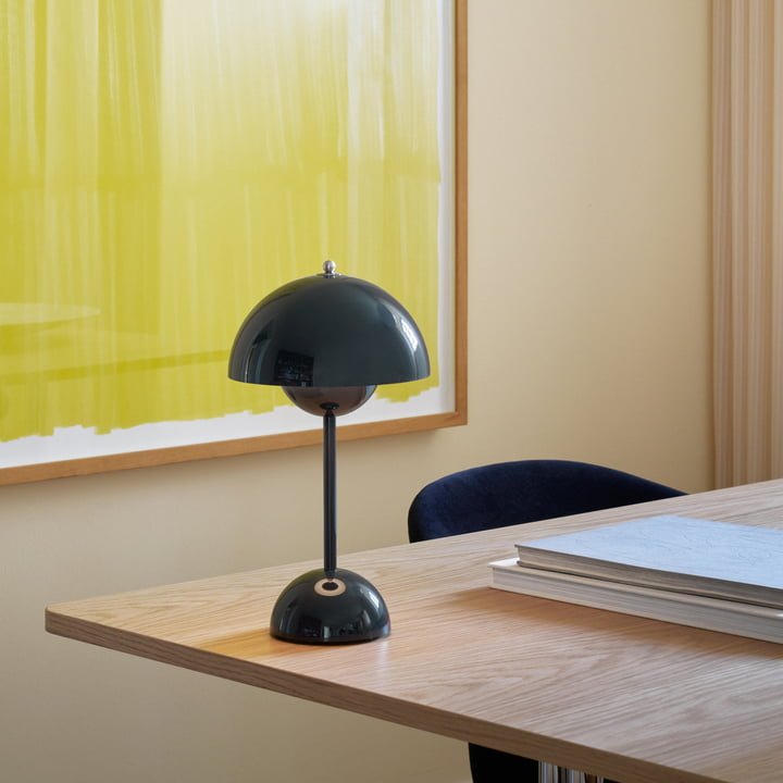Eine fröhliche ColorGlow Tischleuchte für Ihr Wohnzimmer oder Schlafzimmer.