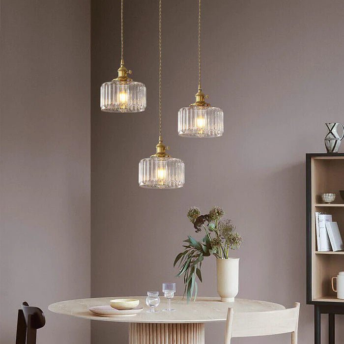 Vintage-Look trifft modernes Interieur mit der GlasLicht Hängeleuchte.